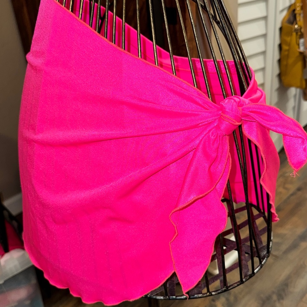Vibrant and Hot Pink Wrap Sarong 40”.